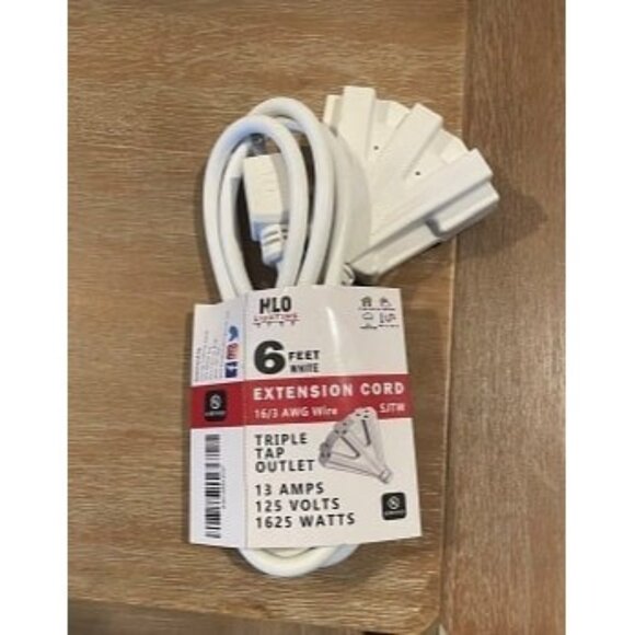 New Lighting Outlet Outdoor Extension Cord | 3 Prong Outdoor & Indoor Outlet - Picture 1 of 1